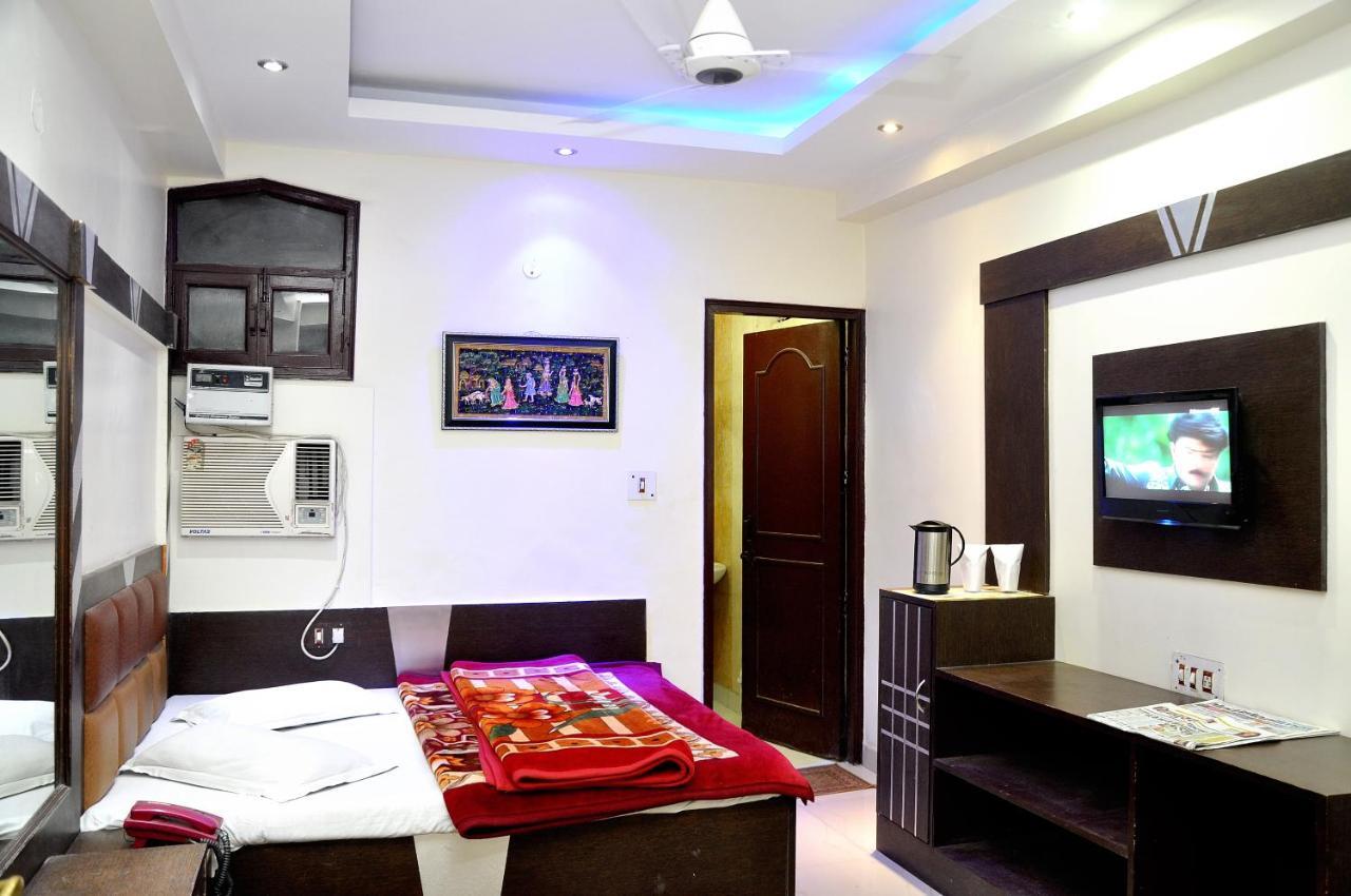 Hotel Peace Point - 1 Min Walking Distance From Station Yeni Delhi Dış mekan fotoğraf